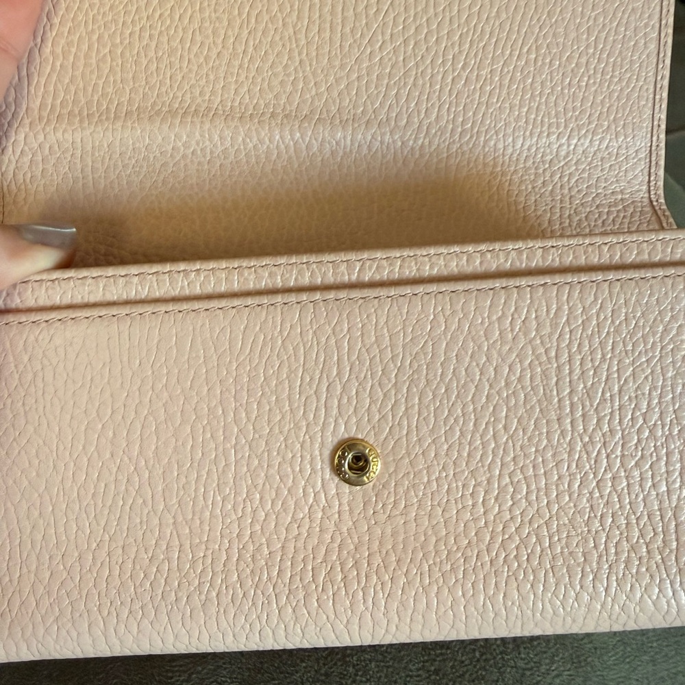 Gucci Pink Leather Clutch with Gold Chain - Picture 4 of 6
